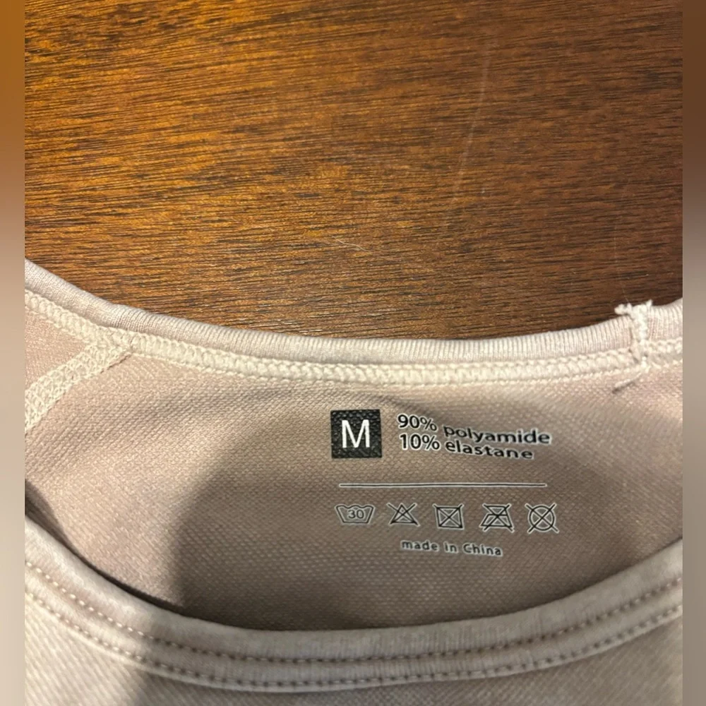 Women's Athletic Shorts Set in Light Gray - Picture 3 of 4